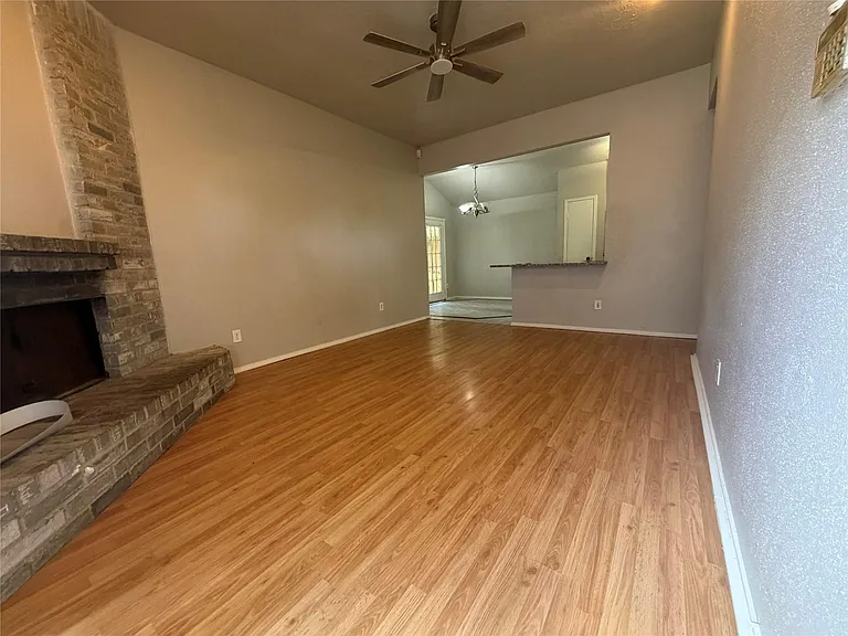 11050 Rainbow Glen Dr — Photo 2