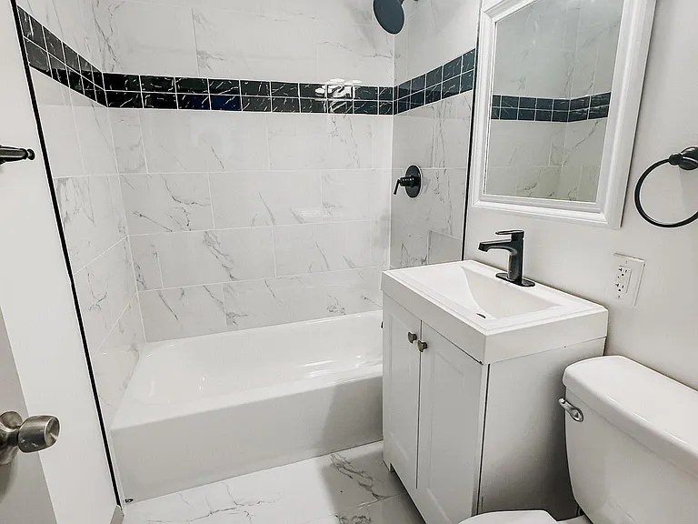 3335 Benton St #7 — Photo 7