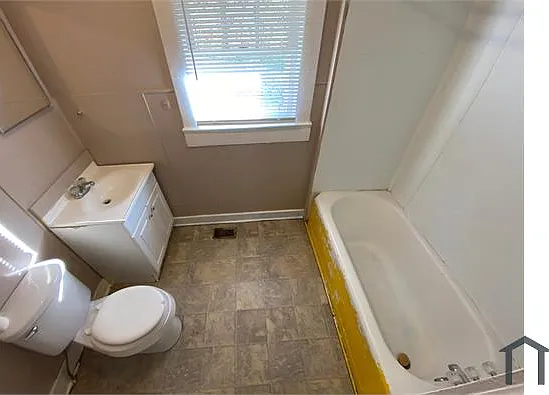 2 bed, 900 sqft, $925 — Photo 3