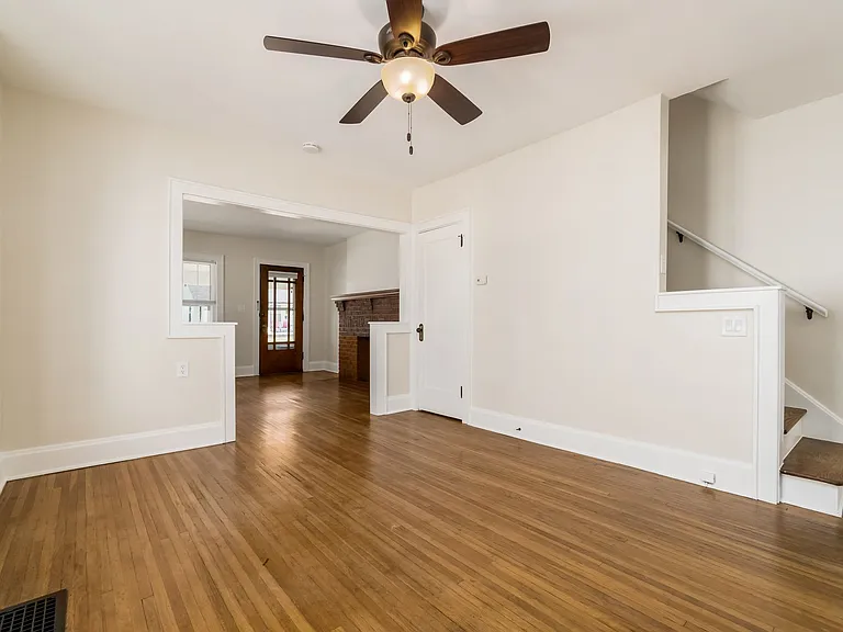 41 W California Ave — Photo 10