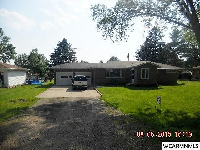 1st image of 350 Walnut Dr N
