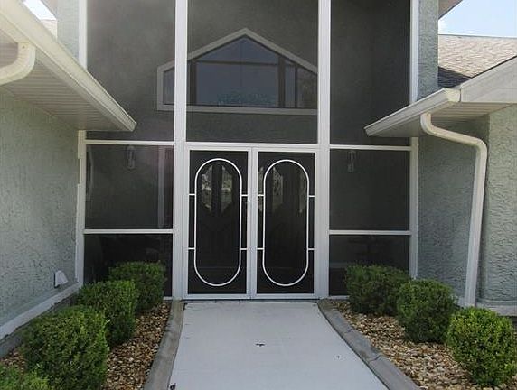 2nd image of 700 E Dakota Ct