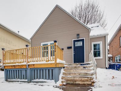 924 Lenox Ave, Waukegan, IL, 60085