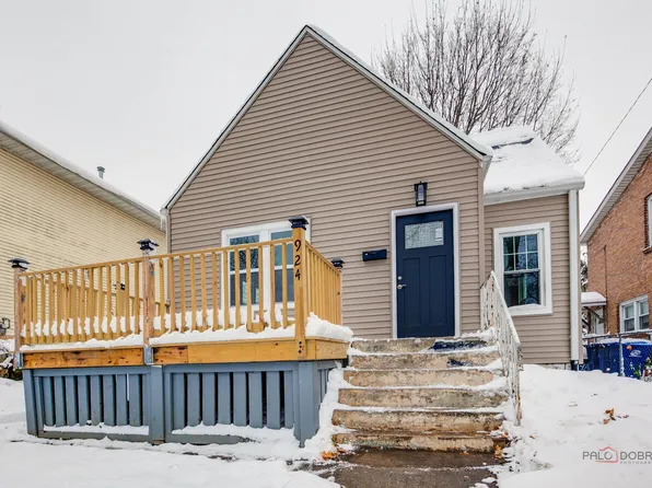 924 Lenox Ave, Waukegan, IL 60085