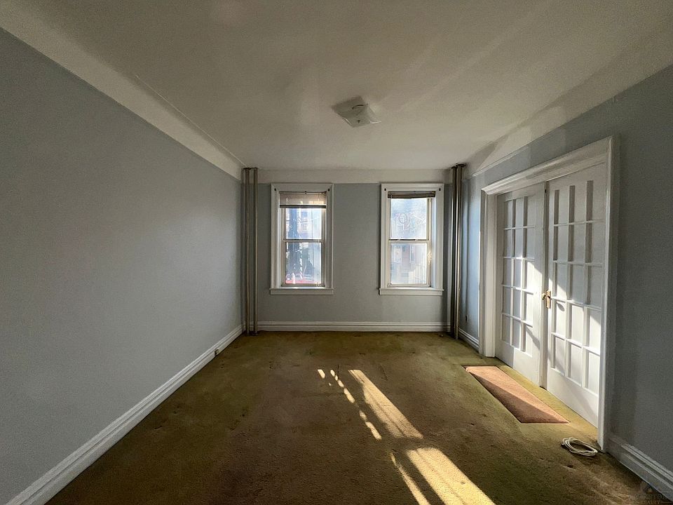 1st image of 34-36 Sherman Pl #104