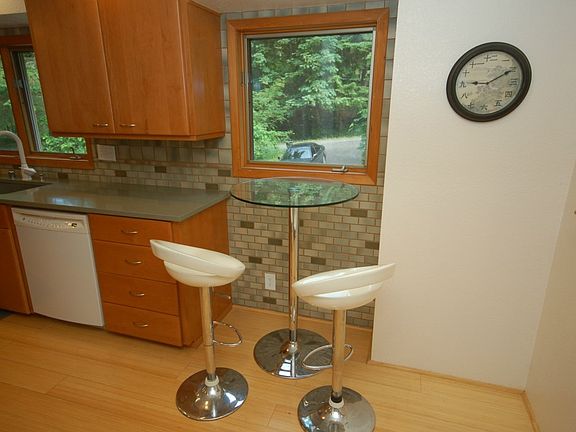 5th image of 16731 NE 139th Pl