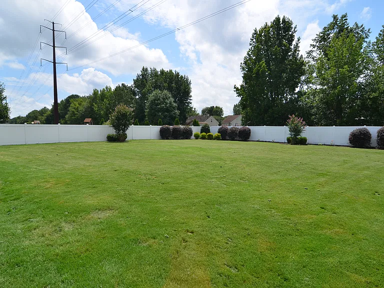 717 Tyler Way — Photo 29
