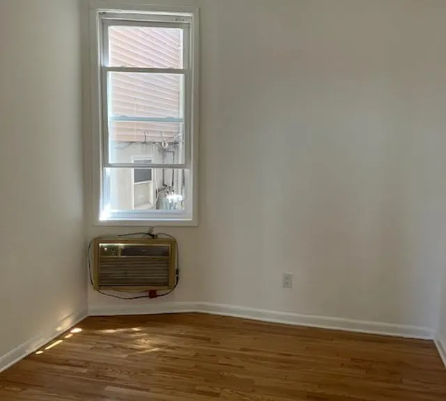 1200 43rd St #1B — Photo 6