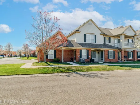 20653 Henry St, Trenton, MI 48183