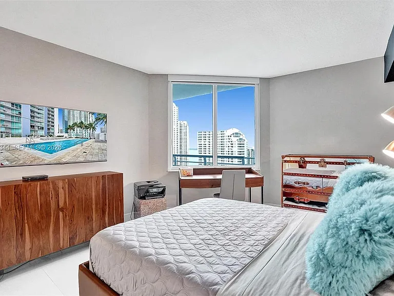 325 Biscayne Blvd #2519 — Photo 8