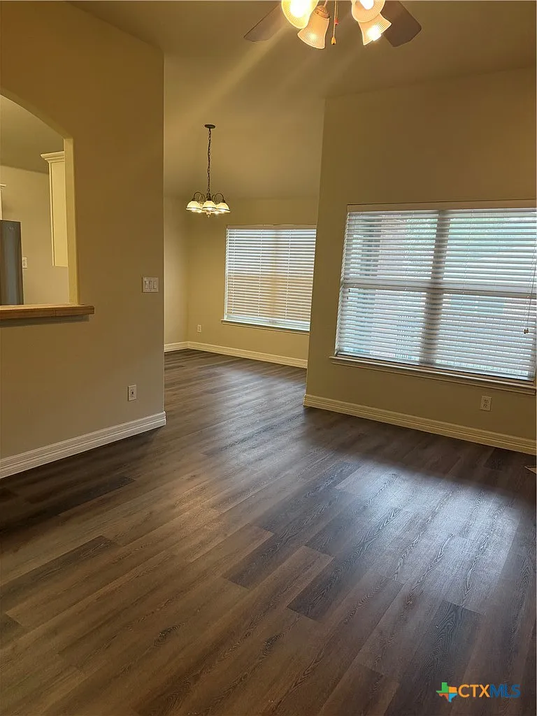 3 bed, 2.0 bath, 1625 sqft, $1,495 — Photo 4