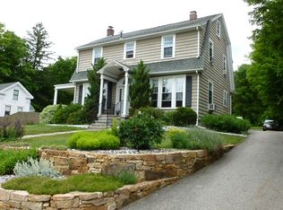 137 Main St #A, Upton, MA 01568