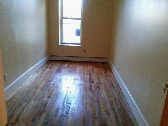 4th image of 1120 Bedford Ave #3