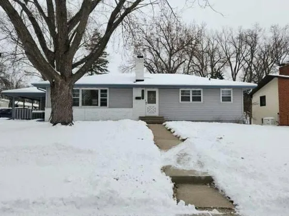 4520 Louisiana Ave N, Crystal, MN 55428