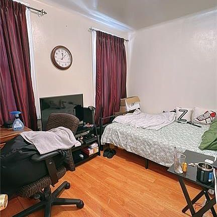 4th image of 20-09 126th St
