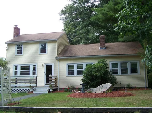 528 Elm Rd, Walpole, MA 02081