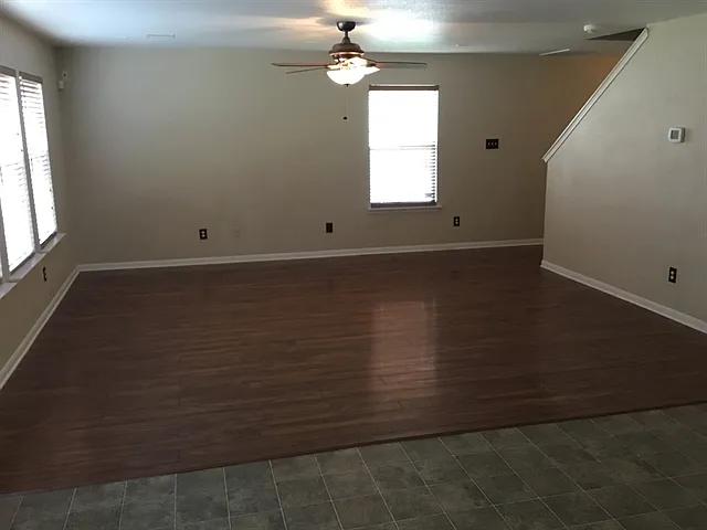 3 bed, 2.5 bath, 1734 sqft, $1,980 — Photo 4
