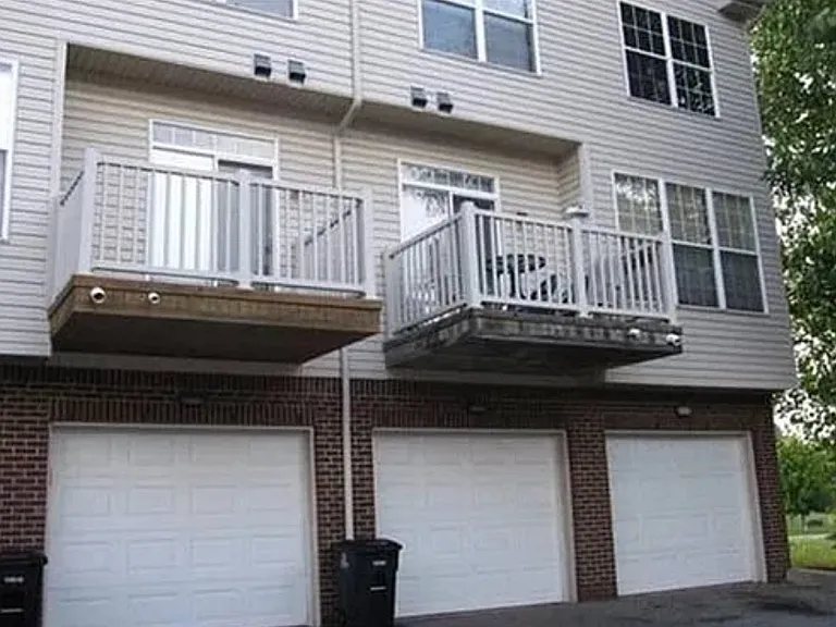 560 Superior Pkwy — Photo 5