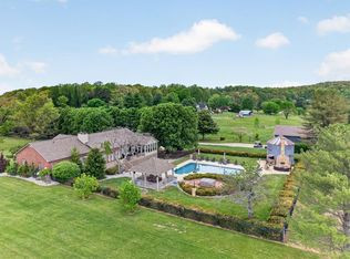 2235 Hidden Cove Rd, Cookeville, TN 38506