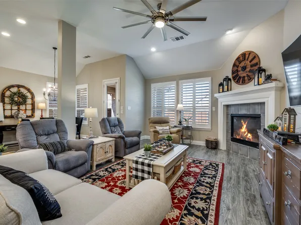 10017 Echo Summit Dr, Oak Point, TX 75068