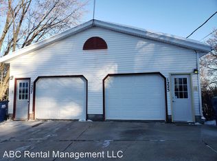 1225 N 1st Ave, Wausau, WI 54401