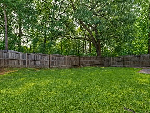 2nd image of 548 Summer Vista Dr