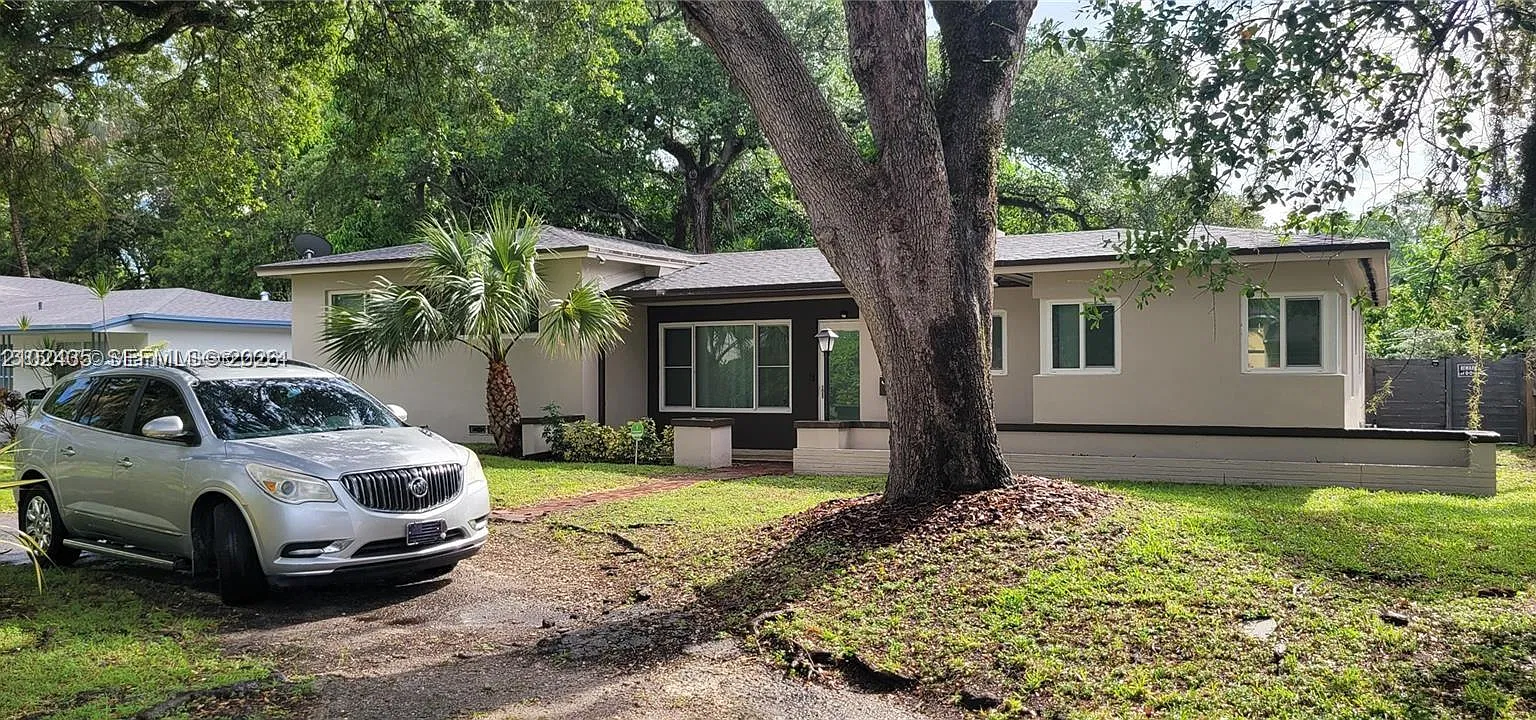 Oak Ranch Estates — Photo 1