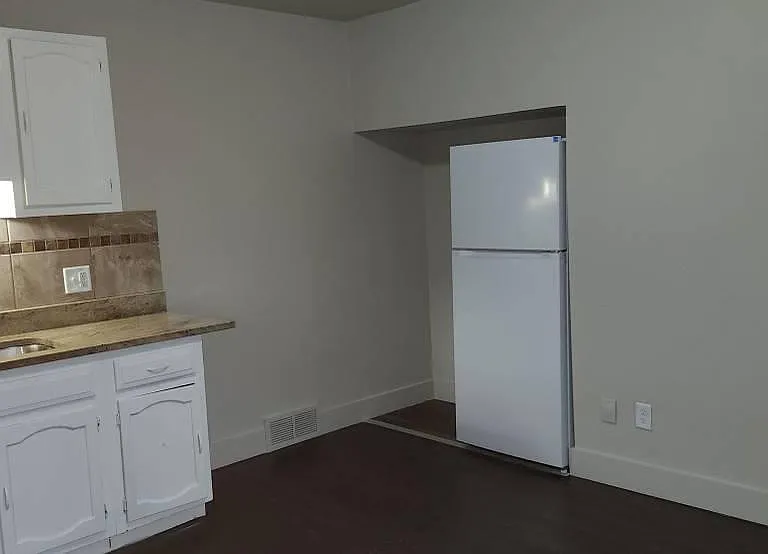 712 Bancroft St #1 — Photo 3