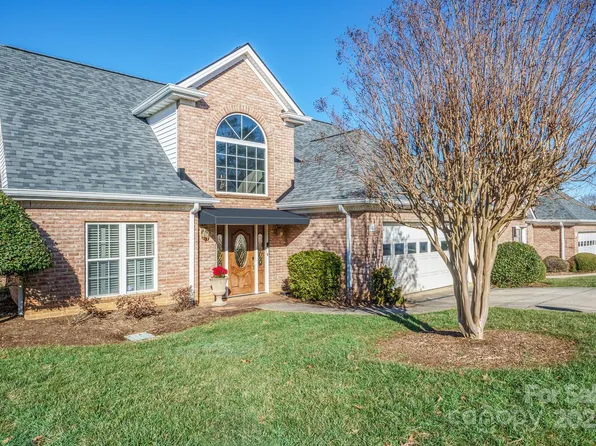 3131 9th Street Dr NE Unit 16, Hickory, NC 28601