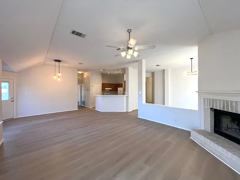 6708 Bancroft Woods Dr — Photo 10