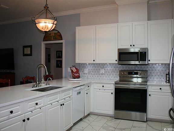 5th image of 3660 NW 64th Ln