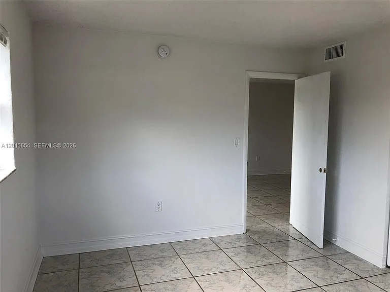 444 SW 4th St #404 — Photo 18