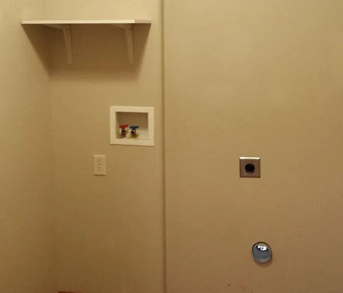1411 W Stolley Park Rd #B — Photo 13