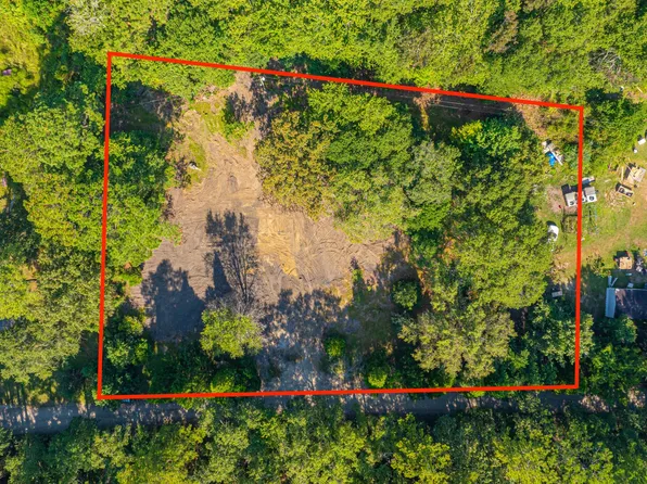 128 Sandridge Ln, Cordesville, SC 29434