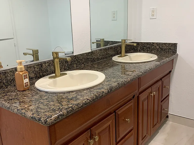 326 Las Riendas Dr — Photo 35