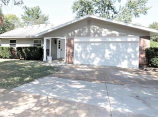 12937 Gallagher Rd, Saint Louis, MO 63141