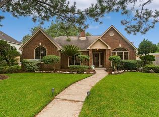 15947 Meadowside Dr, Houston, TX 77062