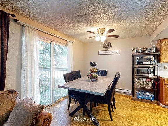 5th image of 9108 Meridian Pl NE