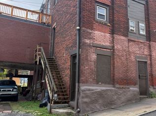 2401 Arlington Ave FLOOR 2, Pittsburgh, PA 15210