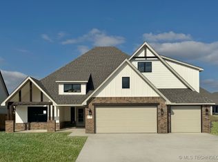 7116 E Princeton St S, Broken Arrow, OK 74014