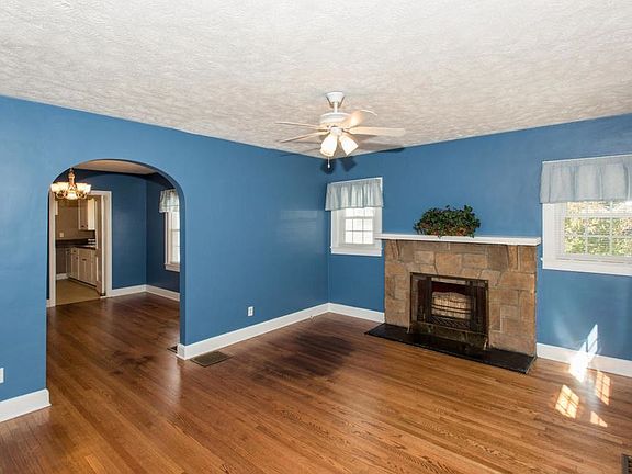 2nd image of 2539 Washington Pike