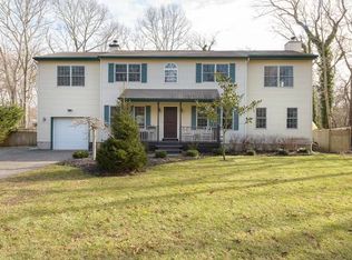 24 Columbia Ave, Westhampton, NY 11977