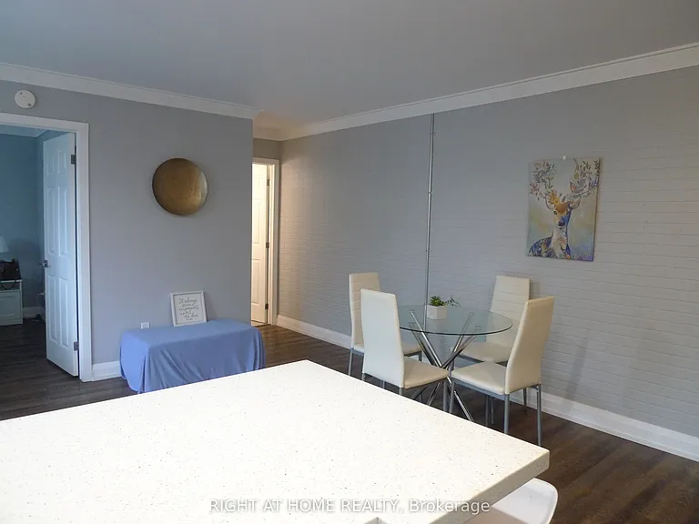 2373 King St E #26 — Photo 17