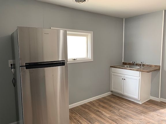 4th image of 419 18th St #2