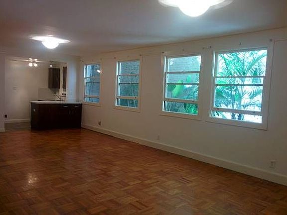2nd image of 1065 Bush St APT A