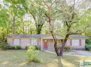 352 Queens Way, Ellabell, GA 31308