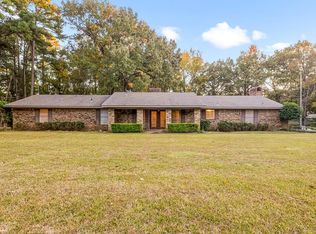 4 Holly Ridge Dr, Texarkana, TX 75503