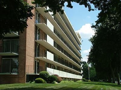 1st image of 2331 E Market St APT 125