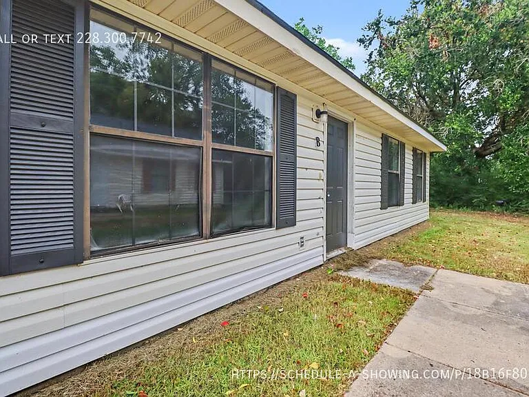 2414 34th Ave — Photo 15