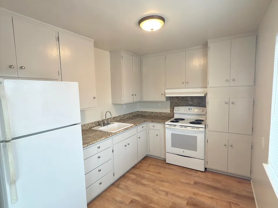 2609 Judah St #0